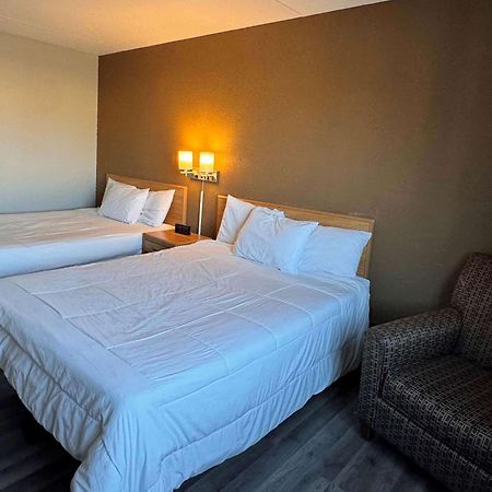 Sauk River Inn & Suites, A Travelodge By Wyndham Sauk Centre Eksteriør billede
