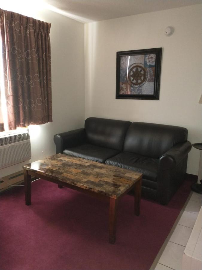 Sauk River Inn & Suites, A Travelodge By Wyndham Sauk Centre Eksteriør billede