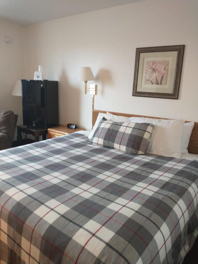 Sauk River Inn & Suites, A Travelodge By Wyndham Sauk Centre Eksteriør billede
