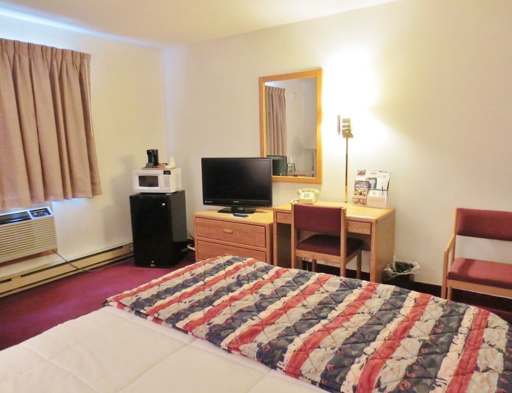 Sauk River Inn & Suites, A Travelodge By Wyndham Sauk Centre Eksteriør billede