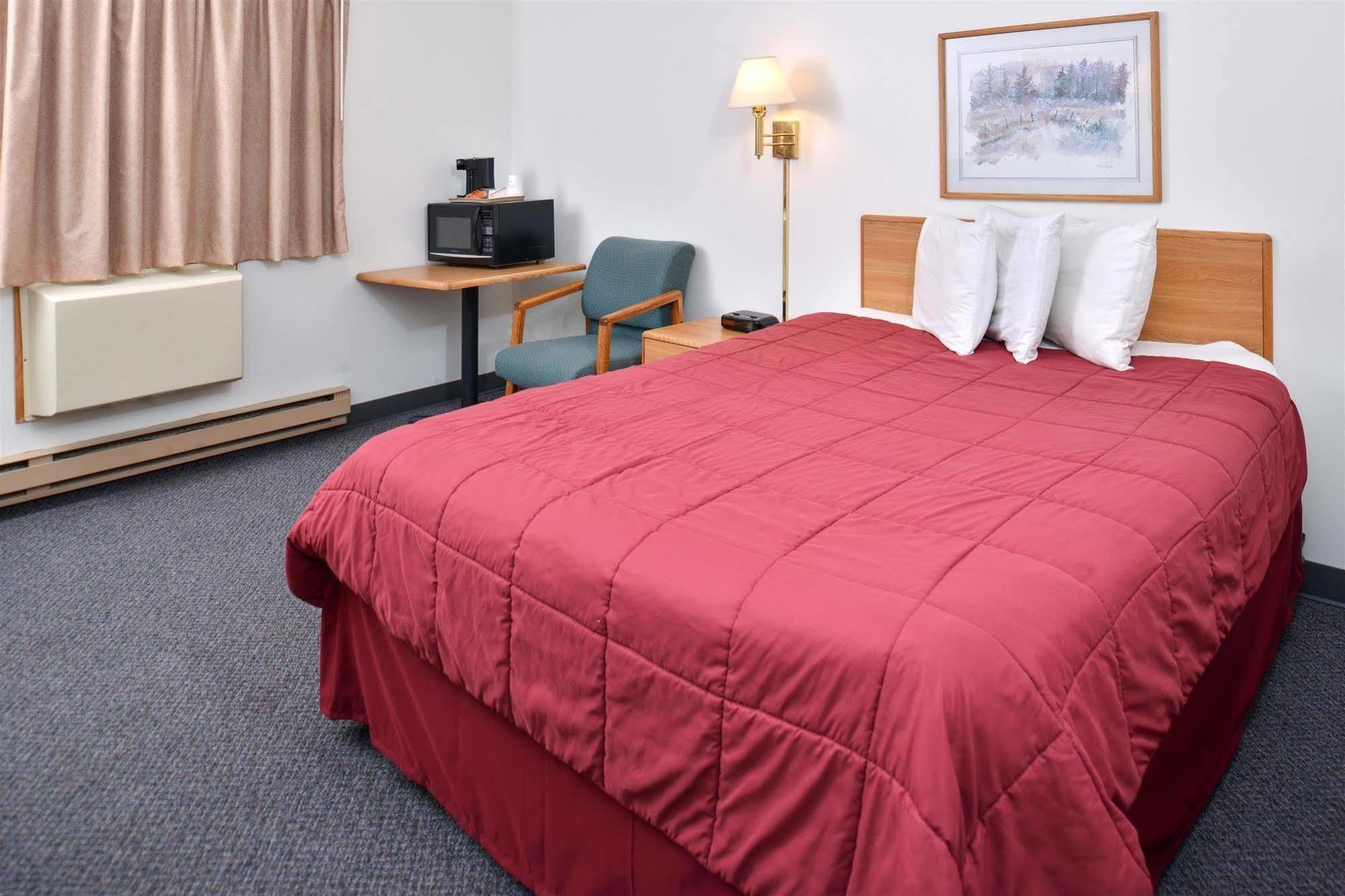 Sauk River Inn & Suites, A Travelodge By Wyndham Sauk Centre Eksteriør billede