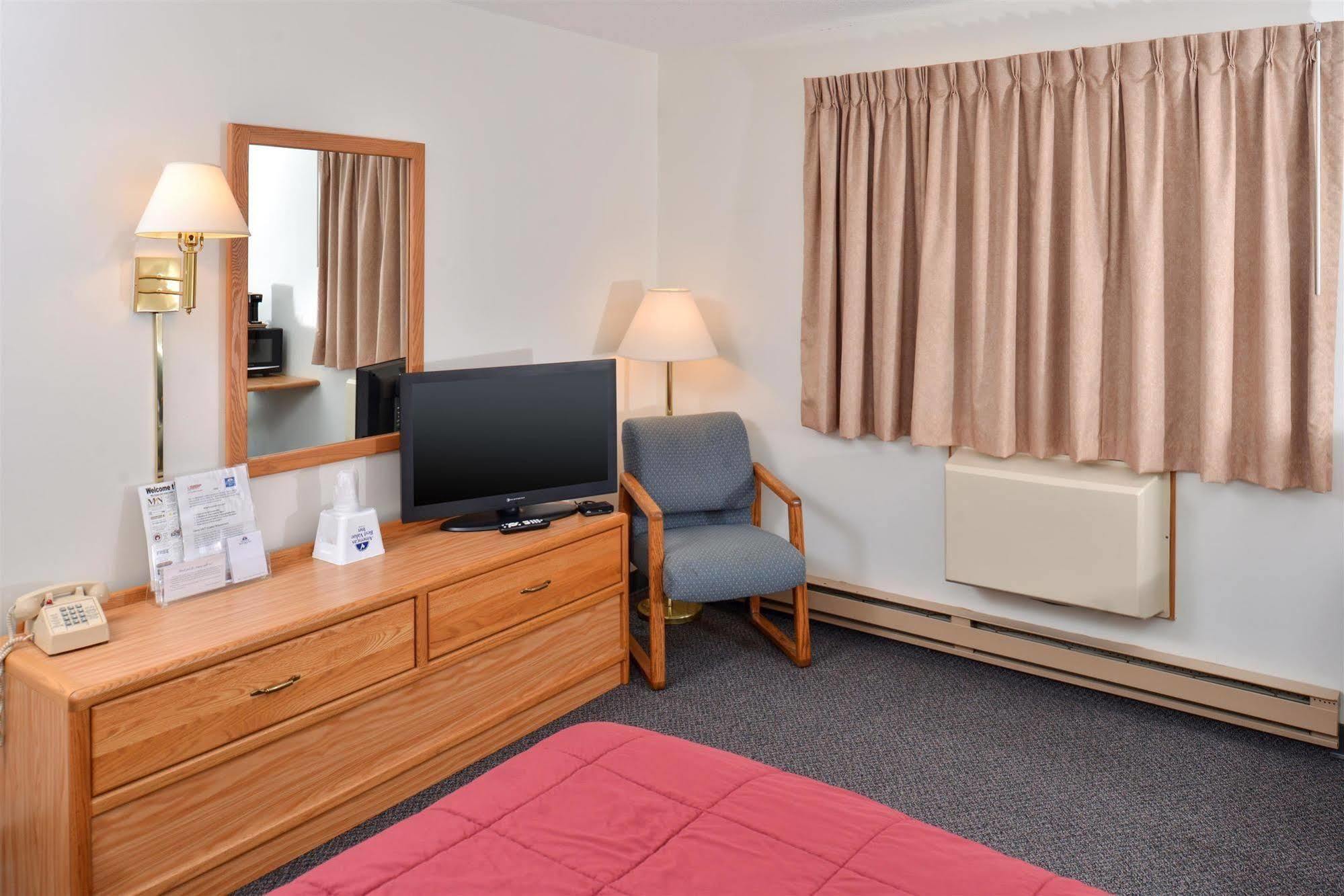Sauk River Inn & Suites, A Travelodge By Wyndham Sauk Centre Eksteriør billede