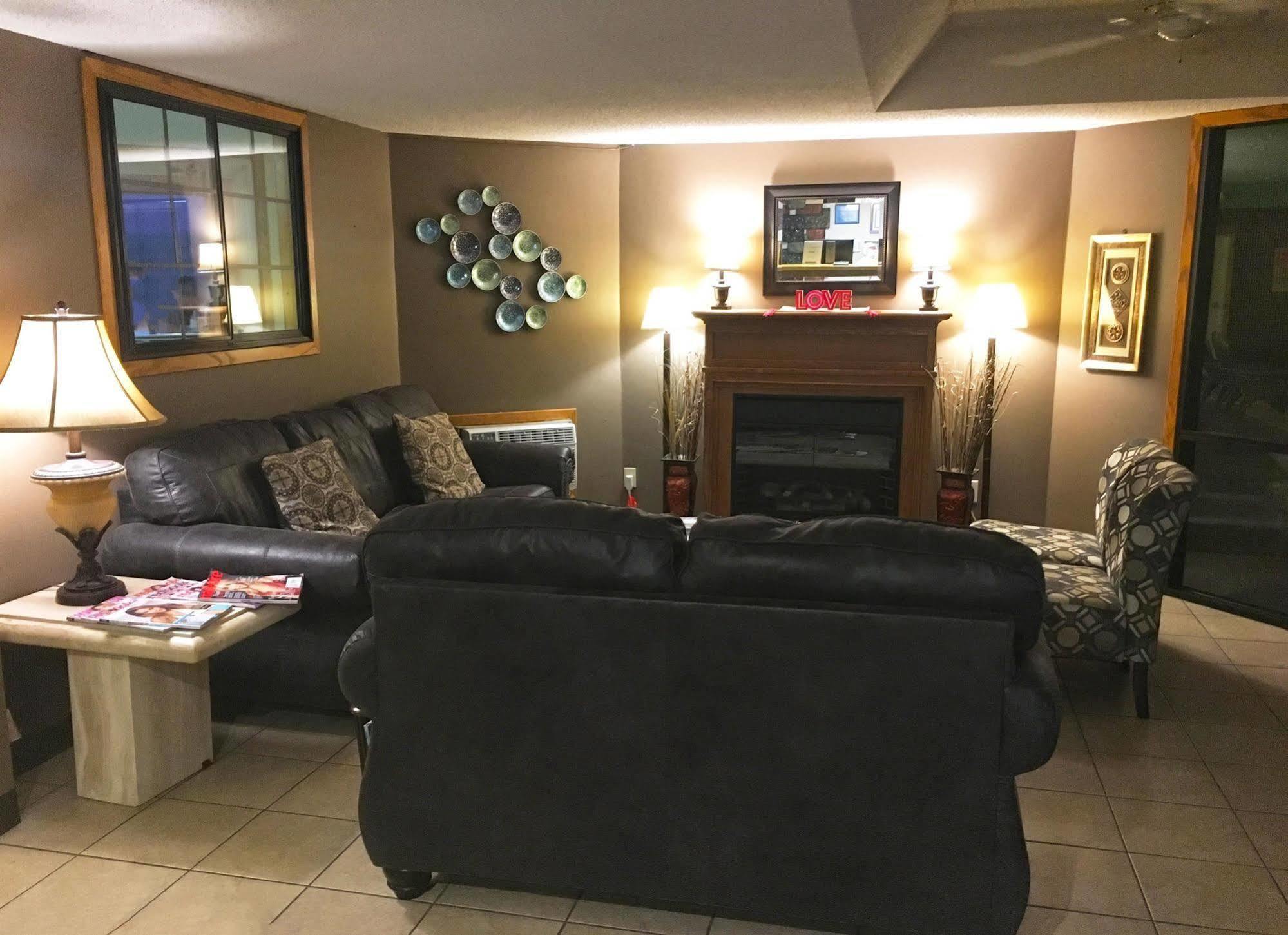 Sauk River Inn & Suites, A Travelodge By Wyndham Sauk Centre Eksteriør billede