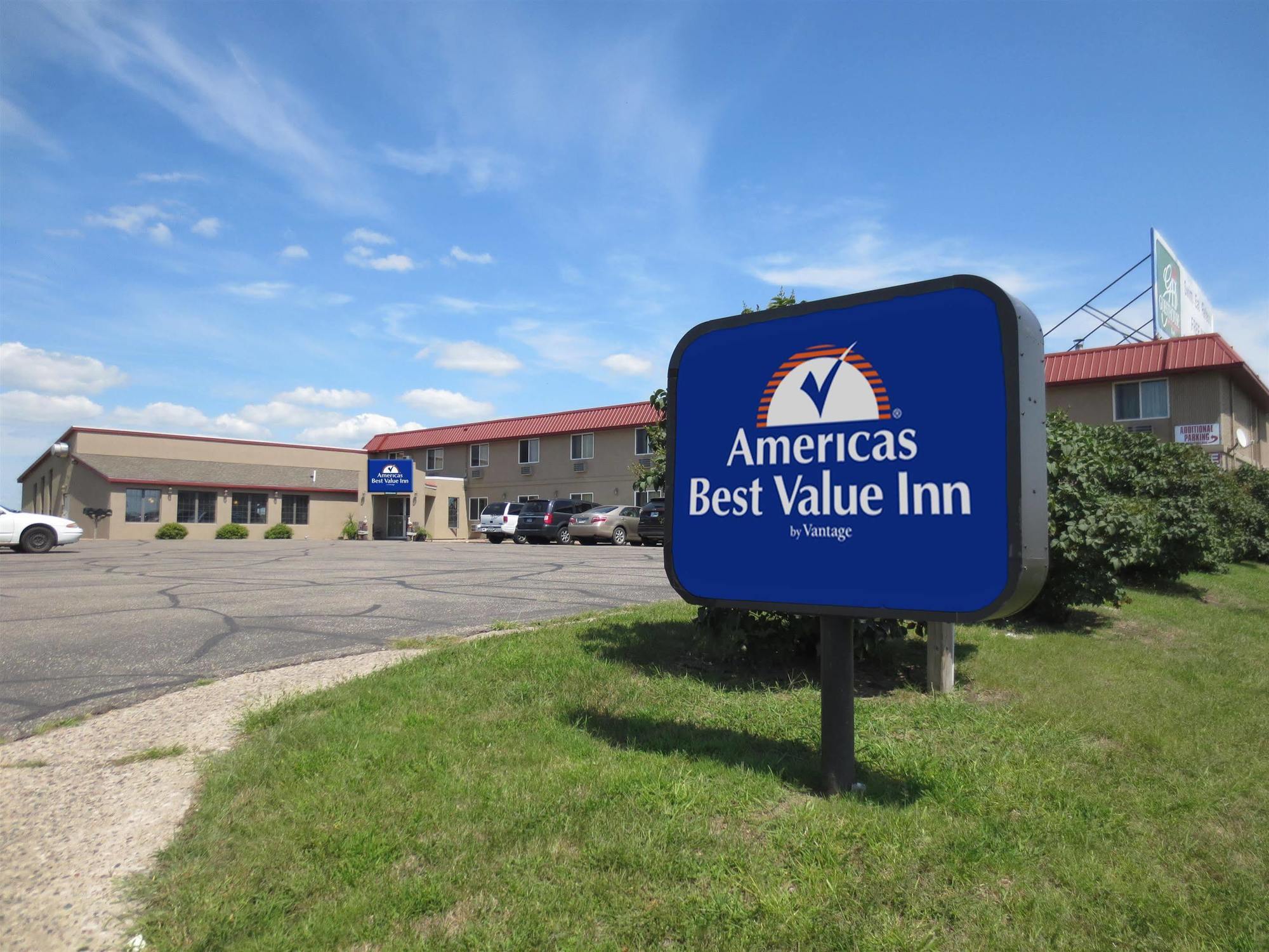 Sauk River Inn & Suites, A Travelodge By Wyndham Sauk Centre Eksteriør billede