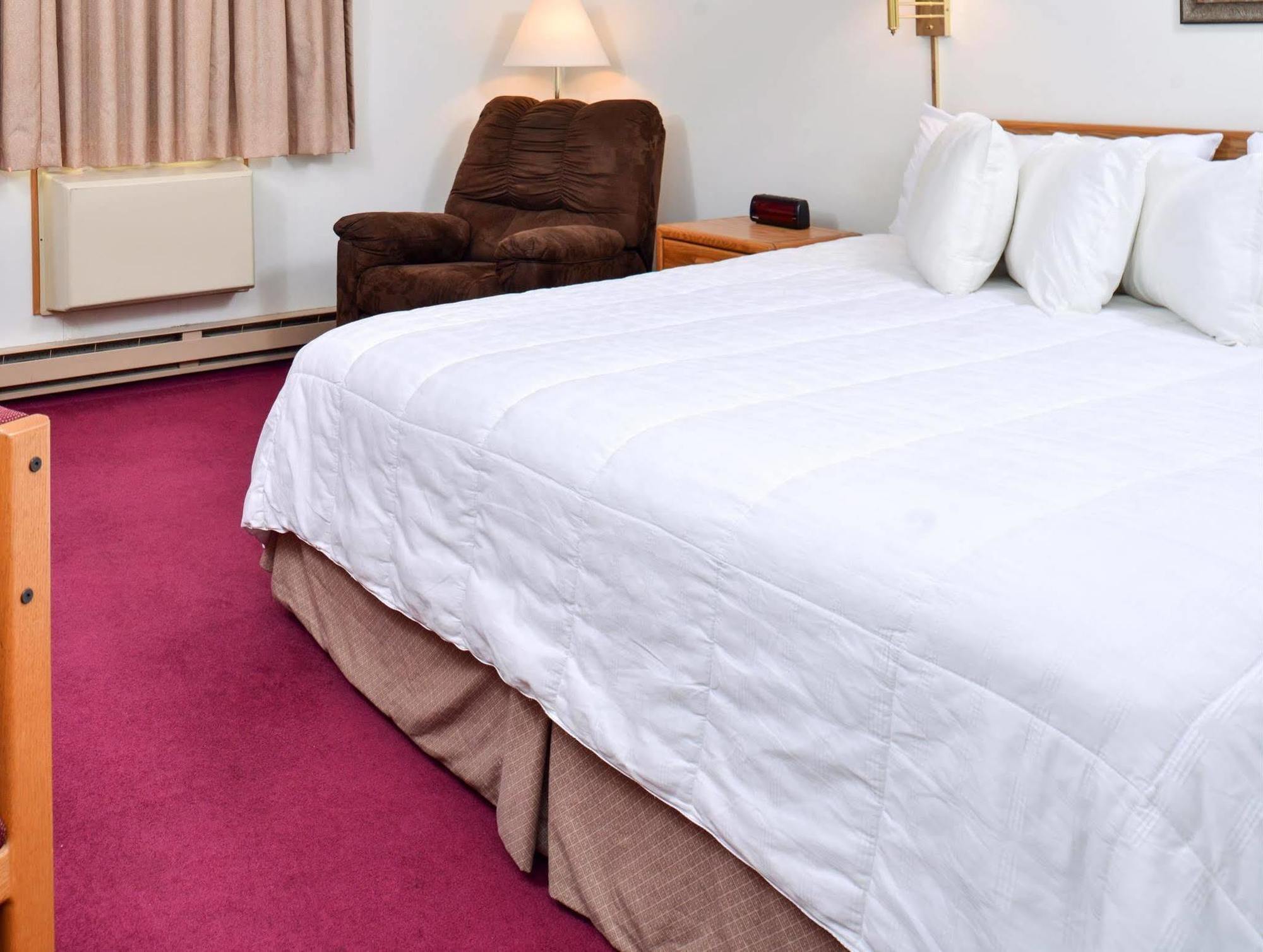 Sauk River Inn & Suites, A Travelodge By Wyndham Sauk Centre Eksteriør billede